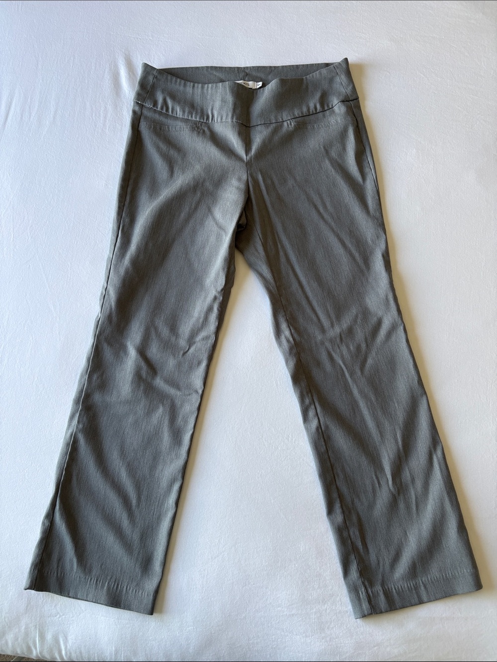 Ricki's Gray Straight-Leg capri